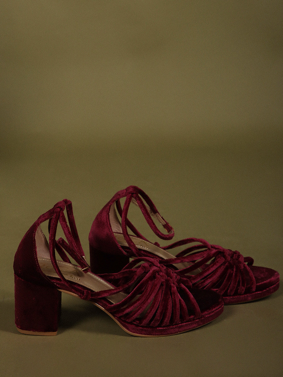 TACÓN CHLOÉ BURDEO