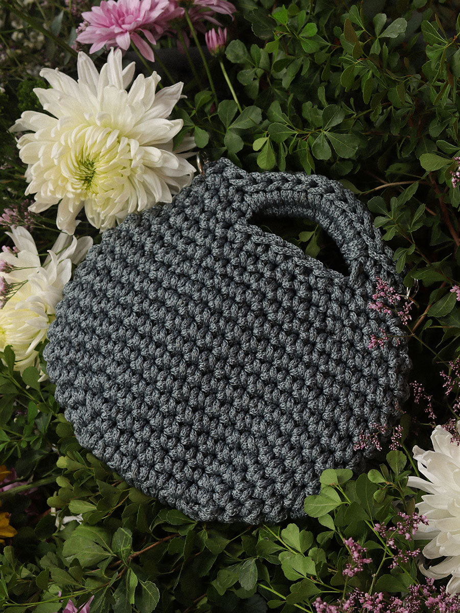 CARTERA TEJIDA GRIS