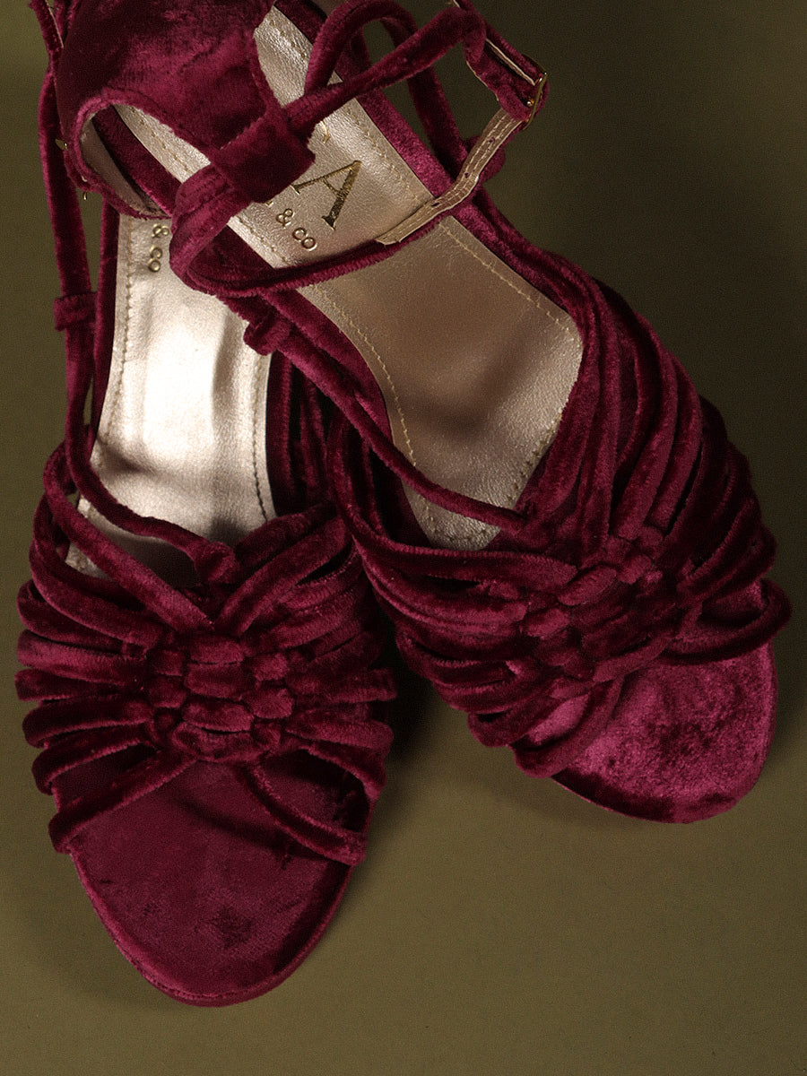 TACÓN CHLOÉ BURDEO