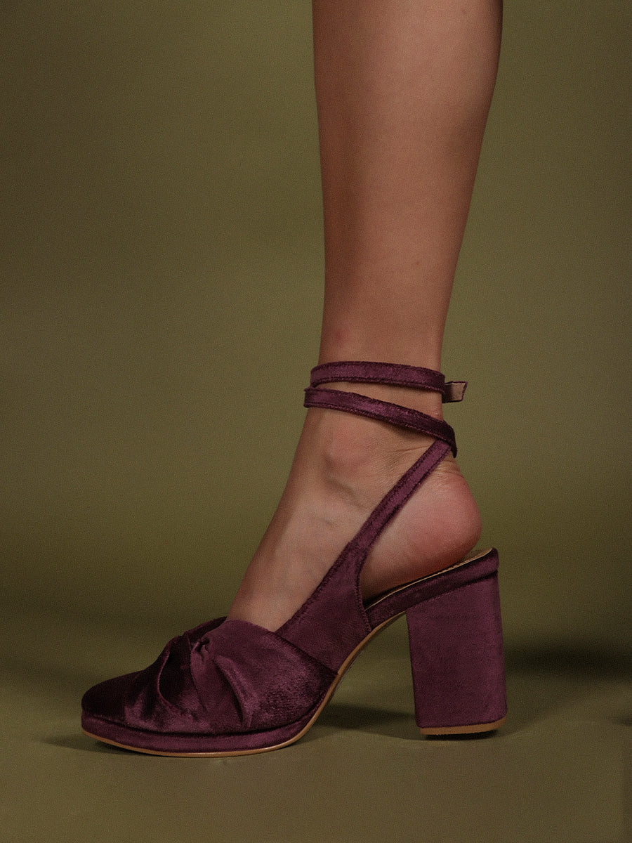 TACÓN MADELEINE BERENJENA