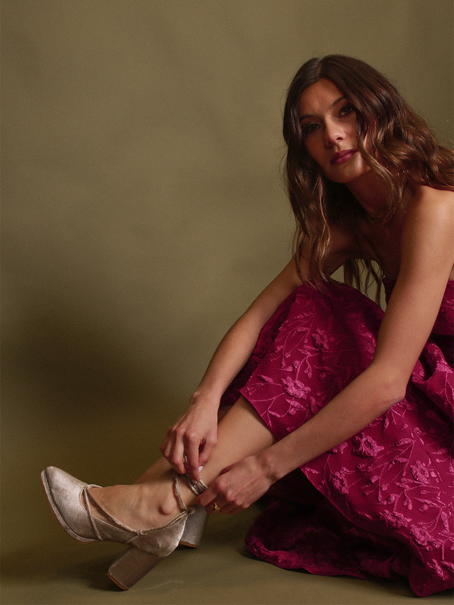 TACÓN CELINE DORADO